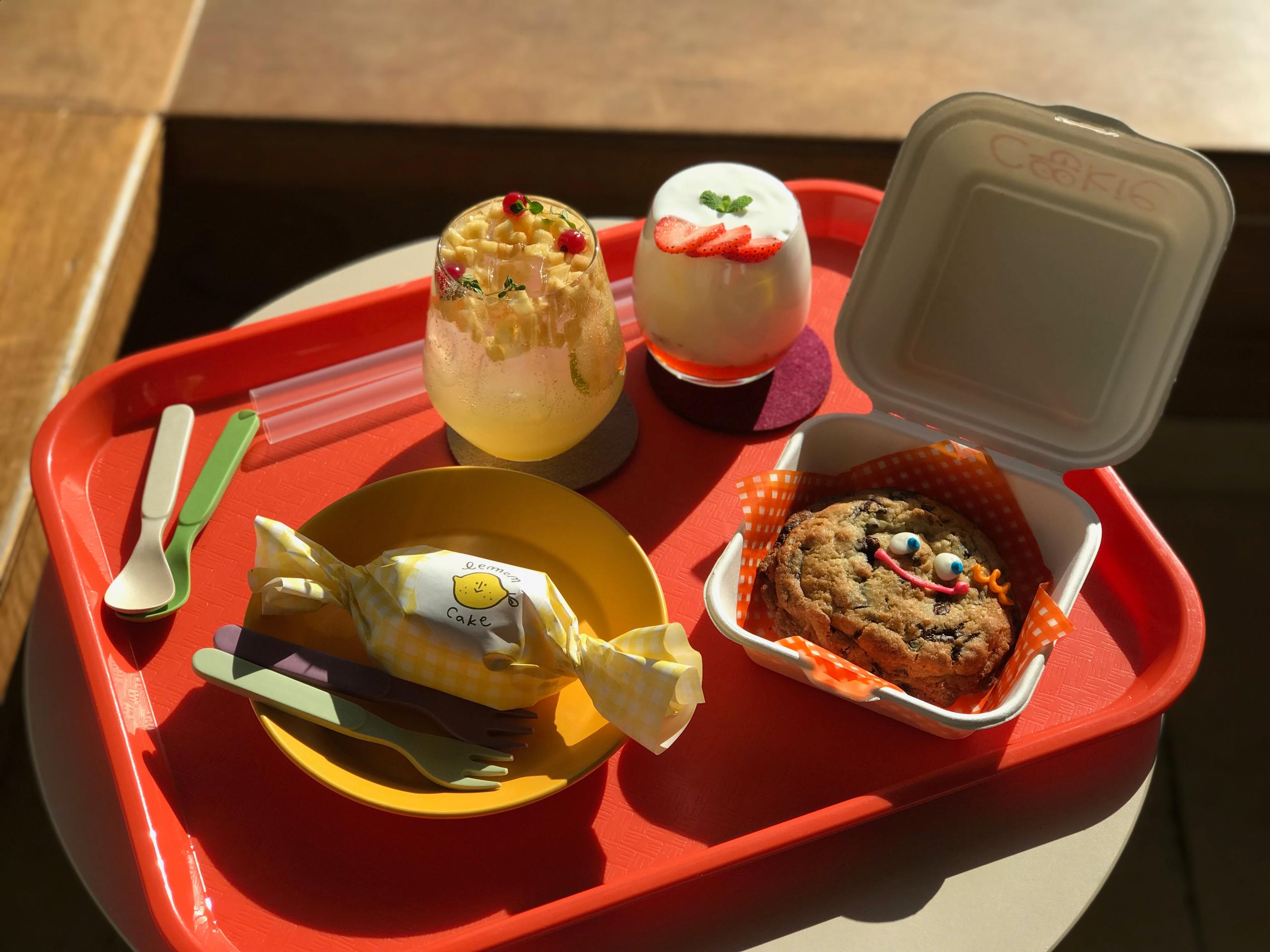 Cafe Skön, an ultra famous cafe in Hongdae that is well-known for its cute drinks and desserts