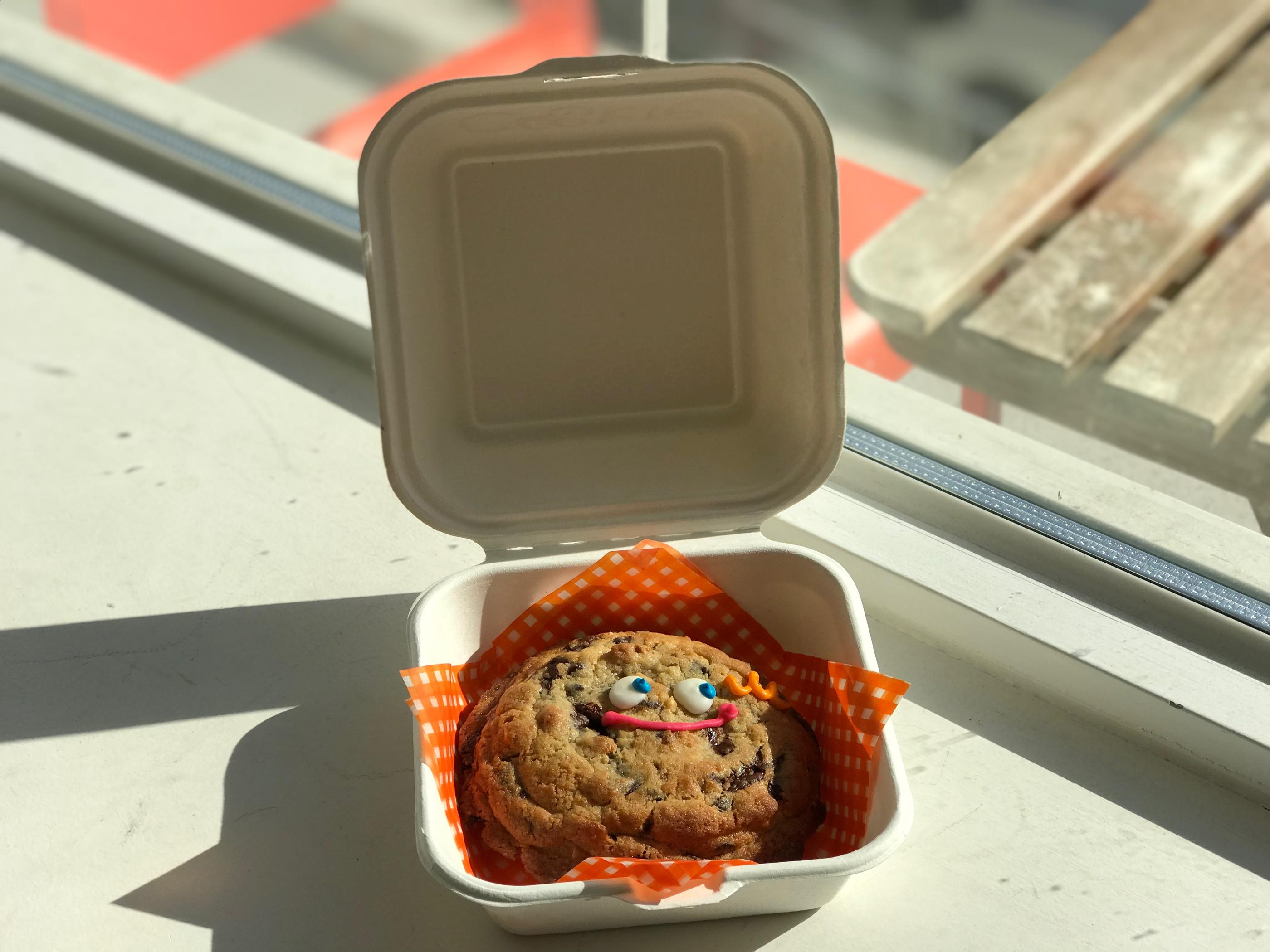 Cafe Skön, an ultra famous cafe in Hongdae that is well-known for its cute drinks and desserts