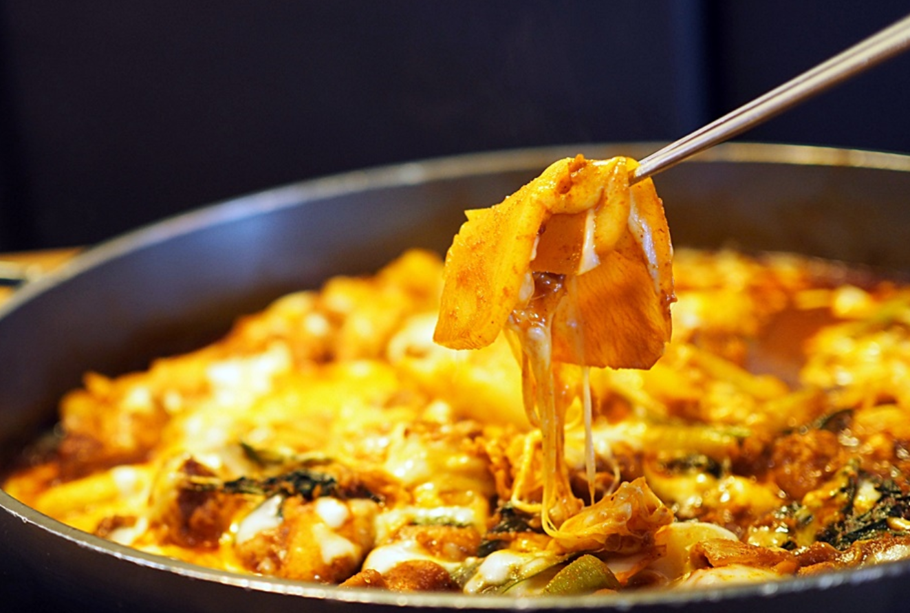 韓国のタッカルビ店での〆ごはん