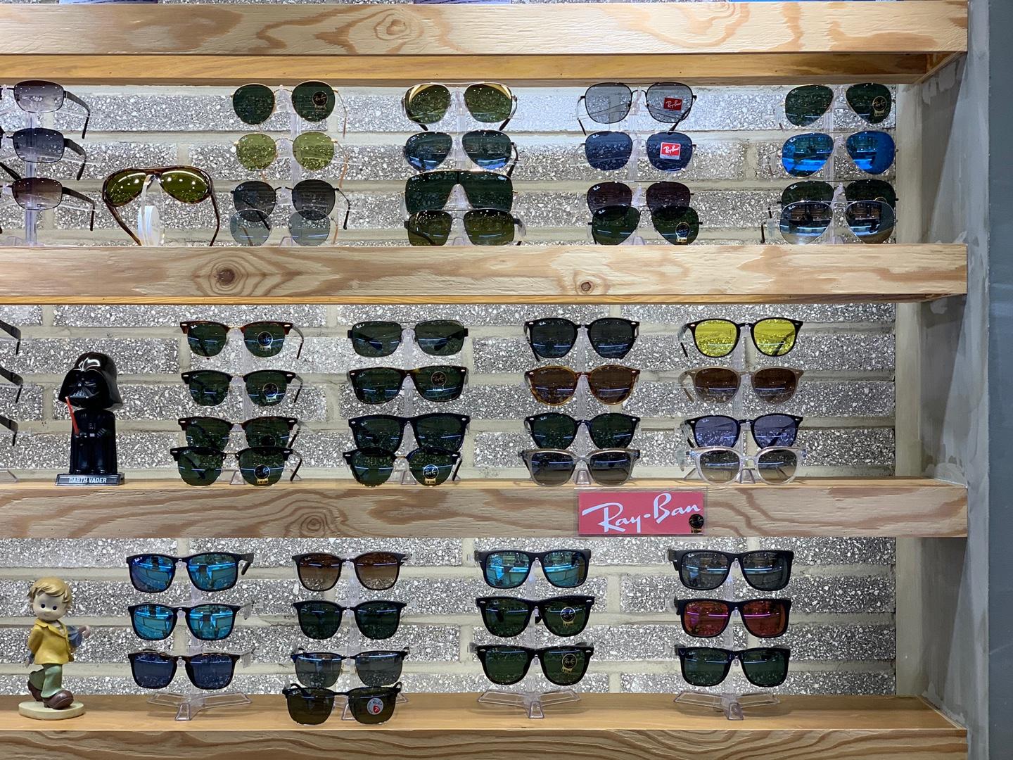 korea, seoul, myeongdong, shopping, contacts, contact lenses, glasses, sunglasses, eye test, optometry, discount, shipping, optical