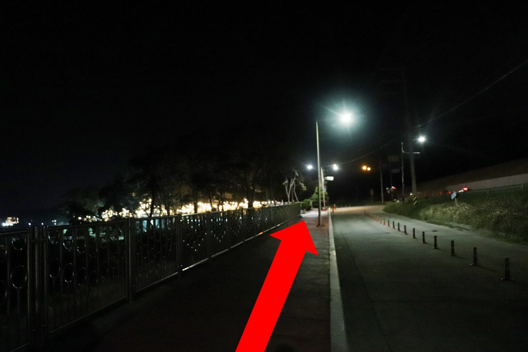 korea, busan, beach, ocean, view, cafe, coffee, cold brew, gift, hot place, instagram, rooftop, terrace, bean bag, private room, private building, free coffee, free americano, coupon, gijang, ilgwang, station, beautiful, stunning, wave, breeze, relax, chill