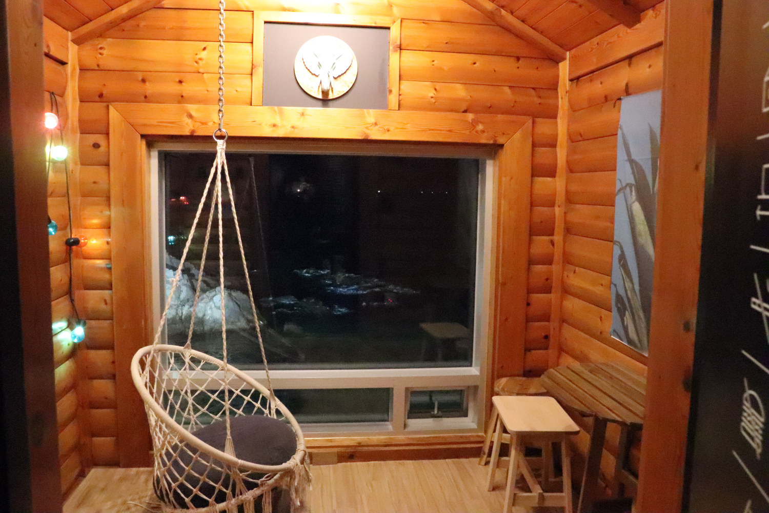 korea, busan, beach, ocean, view, cafe, coffee, cold brew, gift, hot place, instagram, rooftop, terrace, bean bag, private room, private building, free coffee, free americano, coupon, gijang, ilgwang, station, beautiful, stunning, wave, breeze, relax, chill