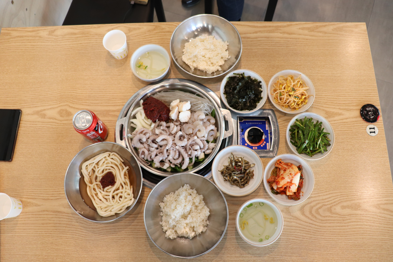 有章魚、小腸、蝦子的釜山當地美食：百歲章魚 海雲台