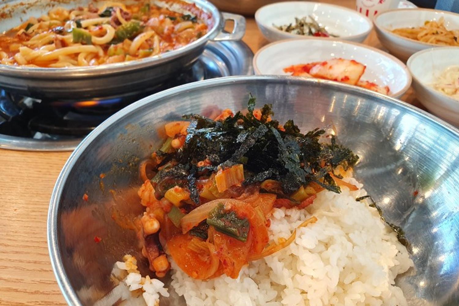 100se nakji hải sản nhà hàng hàn quốc tôm bạch tuộc lòng busan haeundae cơm kim chi rong biển