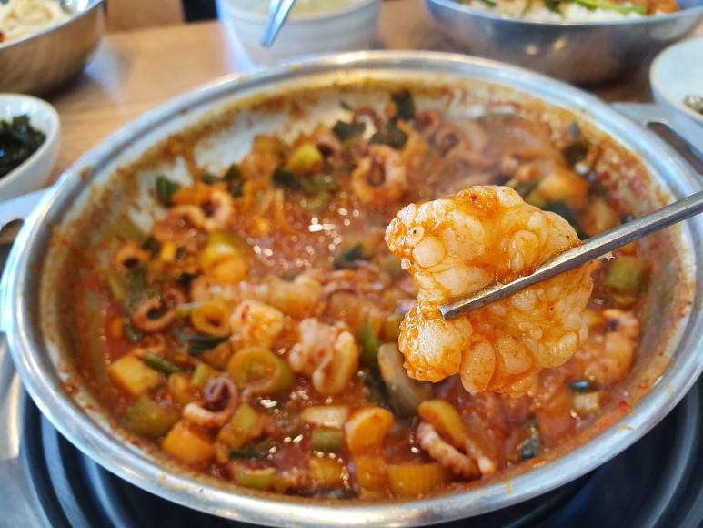 有章魚、小腸、蝦子的釜山當地美食：百歲章魚 海雲台