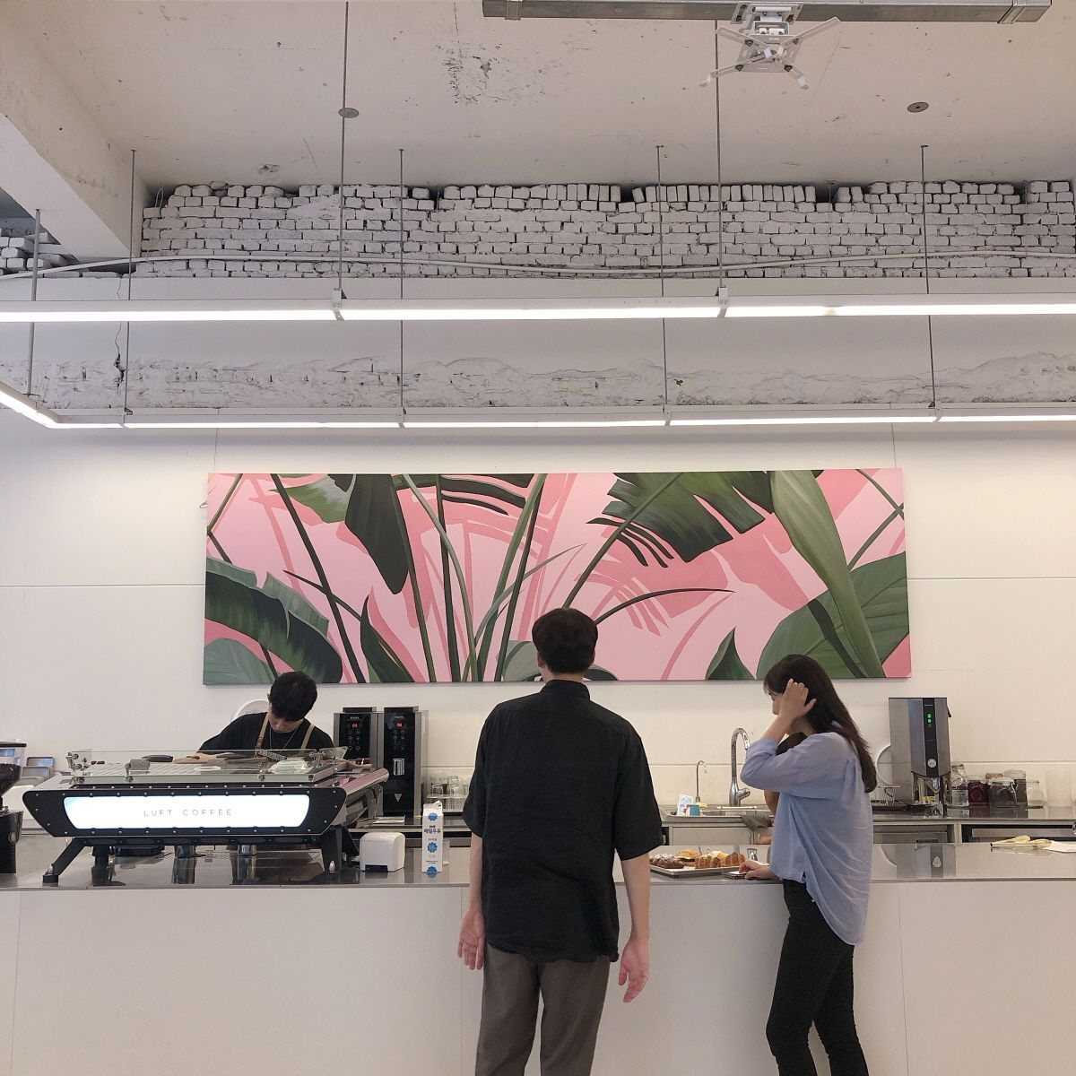 韓国カフェ、小さなハワイ、ソウルカフェ、明洞カフェ、ミョンドンカフェ、広いカフェ、ベーカリーカフェ、韓国ベーカリーカフェ、韓国パン屋、オシャレなパン屋、ルフトコーヒー