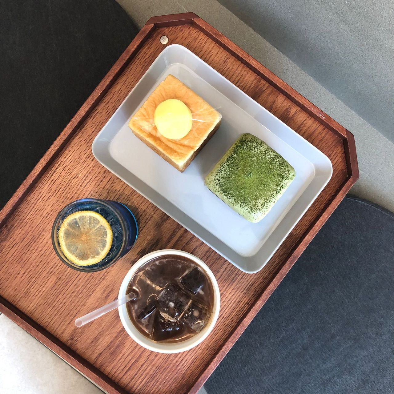 韓国カフェ、小さなハワイ、ソウルカフェ、明洞カフェ、ミョンドンカフェ、広いカフェ、ベーカリーカフェ、韓国ベーカリーカフェ、韓国パン屋、オシャレなパン屋、ルフトコーヒー