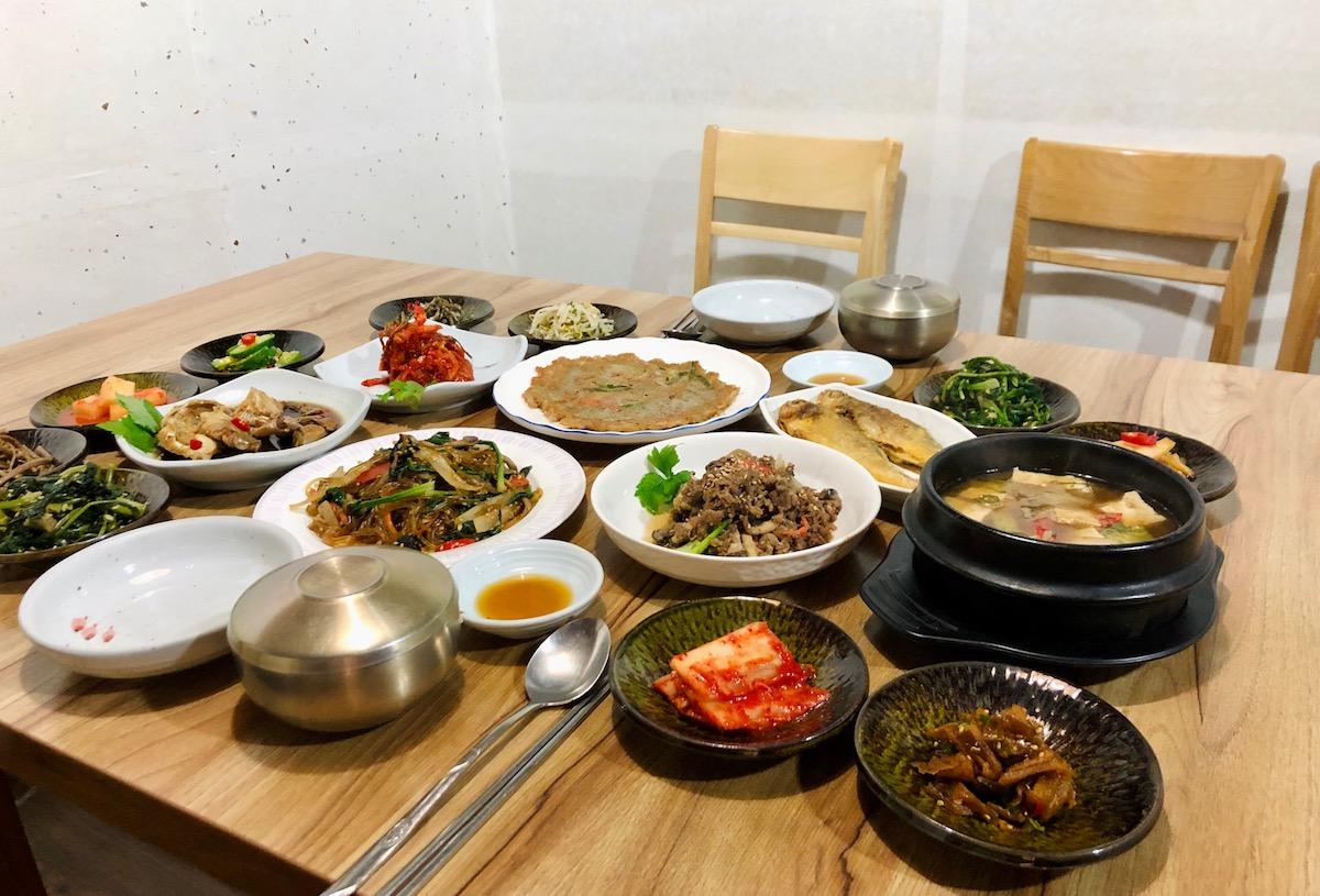 korea, seoul, insadong, samcheongdong, korean food, soy marinated crab, soy sauce crab, side dishes, coupon, discount, foodie, travel, tour, housemade, no msg, savoury