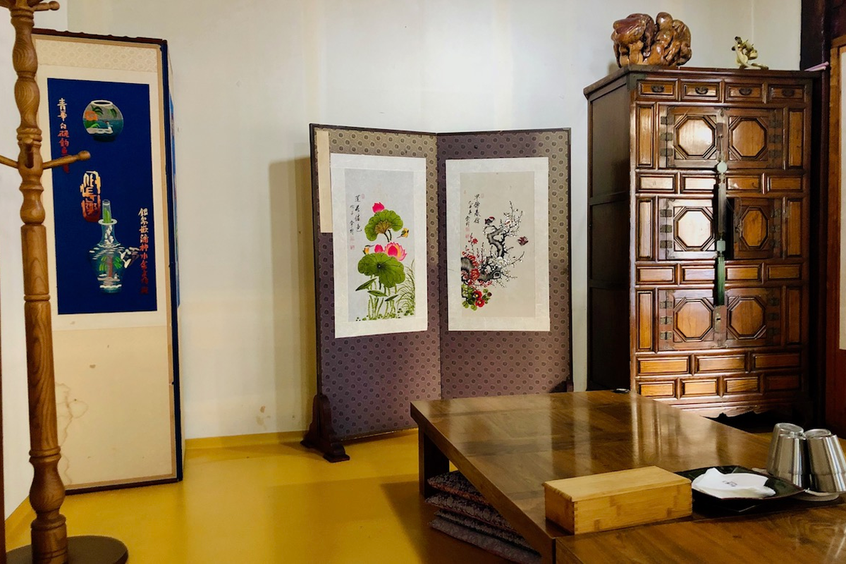 三清洞美食  醬油蟹