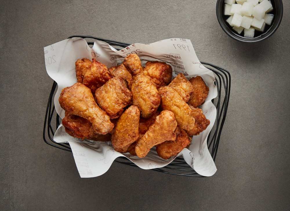 korea, seoul, food, high calorie, fat food, chicken, fried chicken, korean food, tteokbokki, spicy rice cake, gopchang, beef intestines, snacks, honey butter, almonds, cake, cookies, biscuits, cheese, jokbal, soju, pig