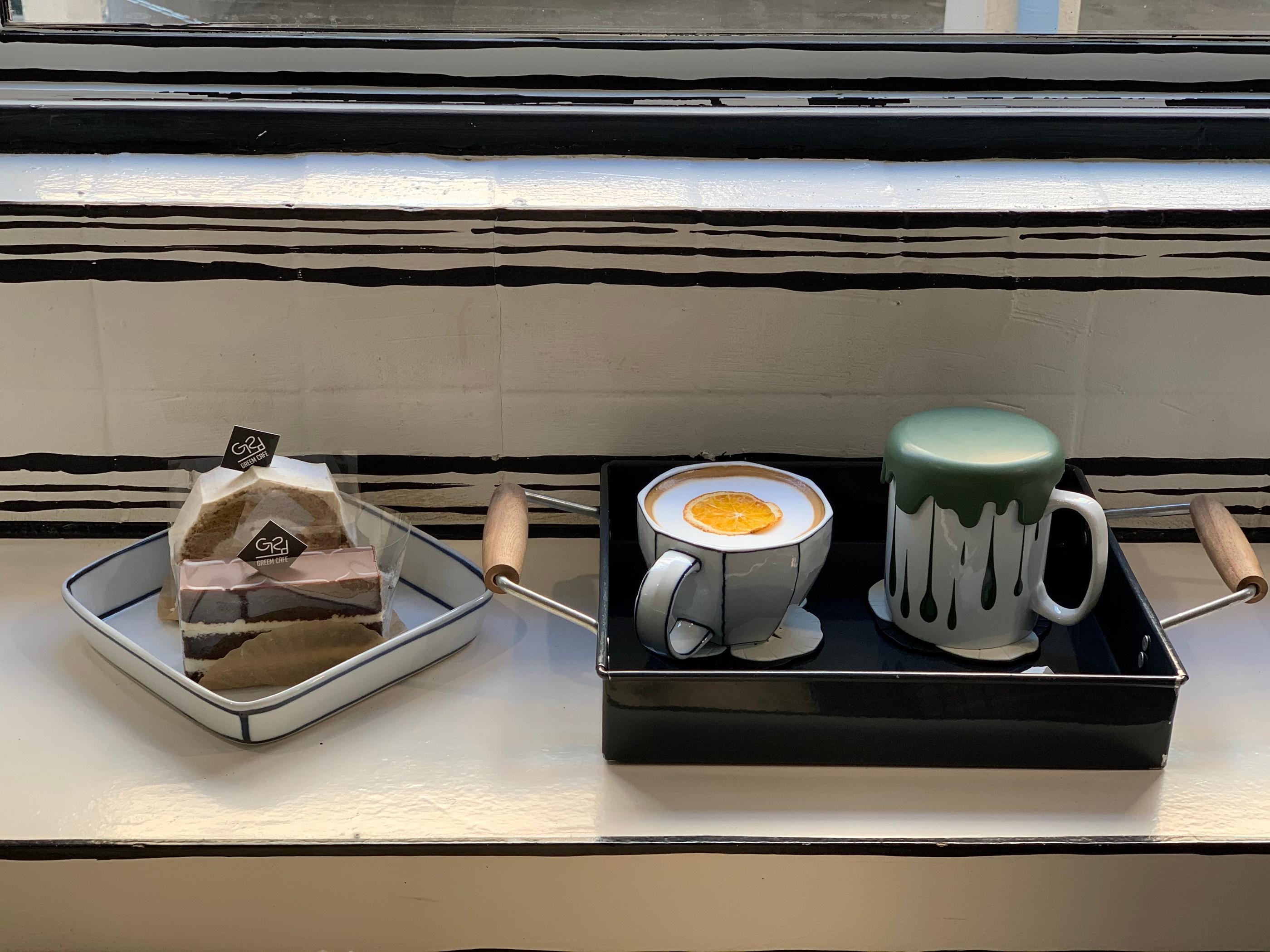 延南洞 | Cafe 延南洞223-14 首爾 弘大韓國 安靜 棒 特色 酷 咖啡廳 有趣 綠茶拿鐵 抹茶拿鐵 蛋糕 甜點 伯爵茶 巧克力 餅乾 柳橙咖啡 拍照區 新潮咖啡廳 韓國咖啡廳 韓國美食