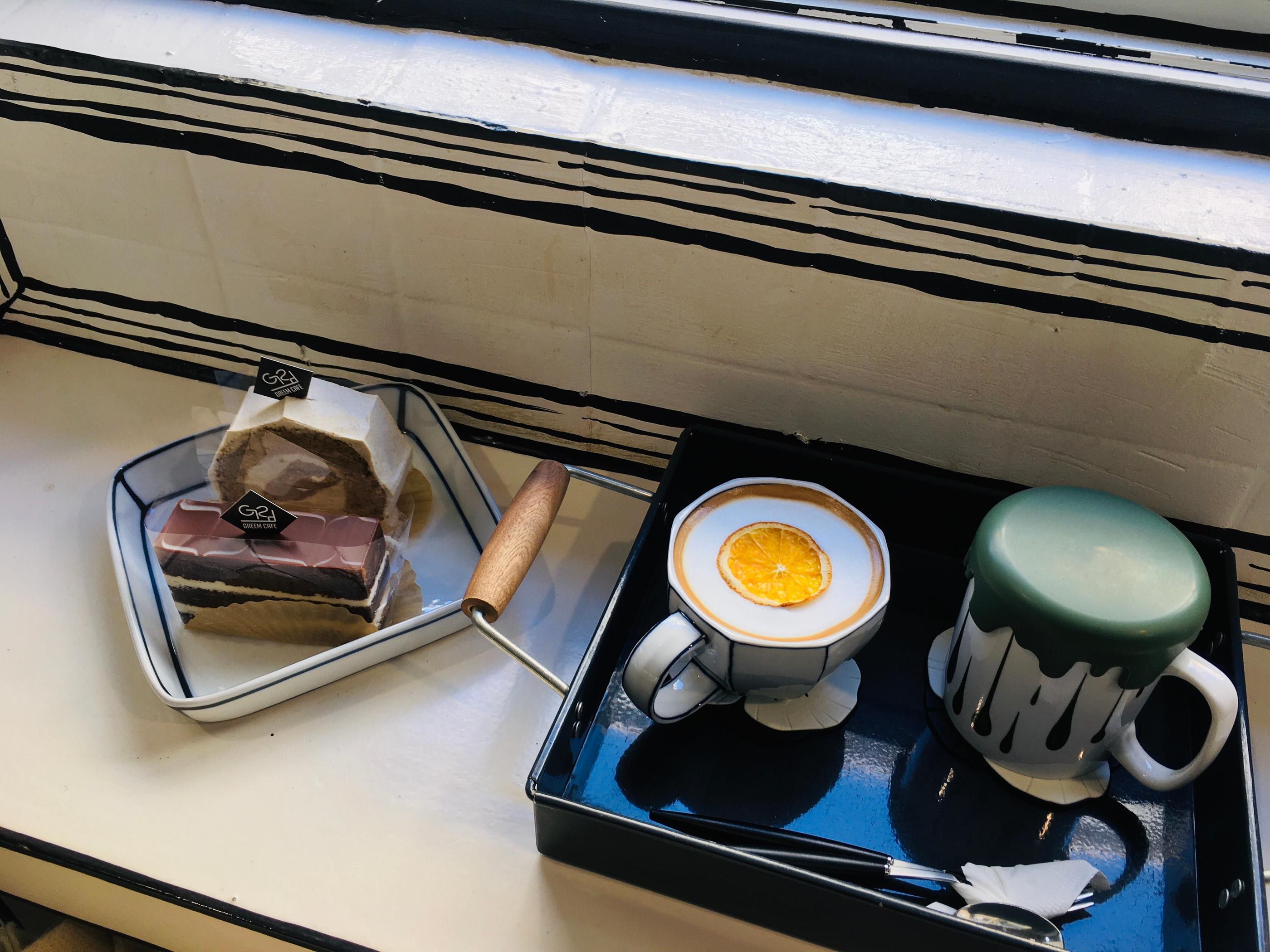 延南洞 | Cafe 延南洞223-14 首爾 弘大韓國 安靜 棒 特色 酷 咖啡廳 有趣 綠茶拿鐵 抹茶拿鐵 蛋糕 甜點 伯爵茶 巧克力 餅乾 柳橙咖啡 拍照區 新潮咖啡廳 韓國咖啡廳 韓國美食