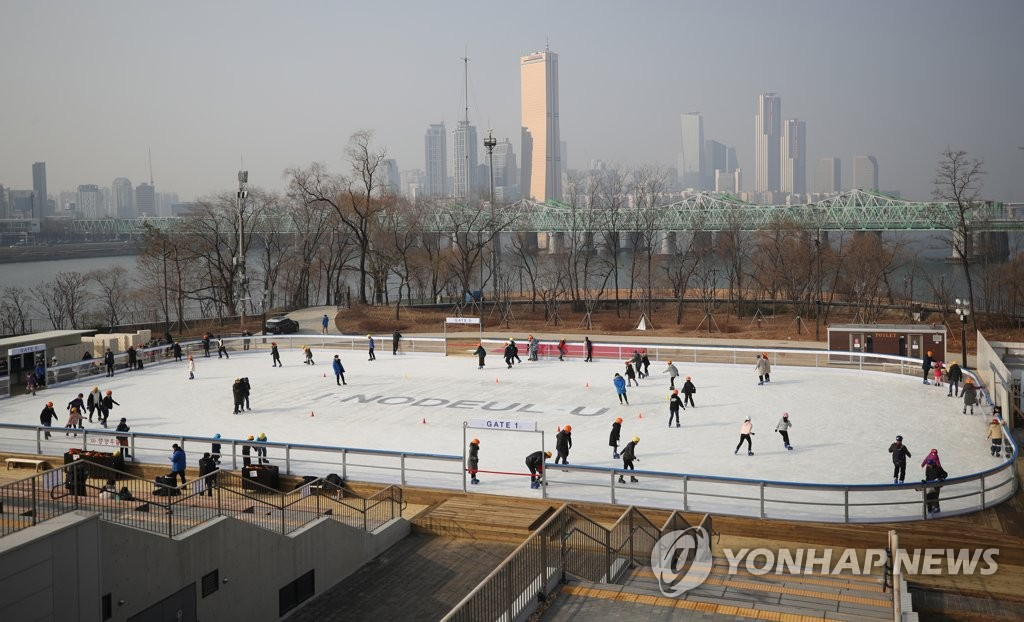 มาเล่นสเก็ตที่โซลกัน! รวมลานไอซ์สเก็ตในโซลทั้งซิตี้ฮอลล์, COEX, ล็อตเต้เวิร์ด, แม่น้ำฮันและอื่นๆ