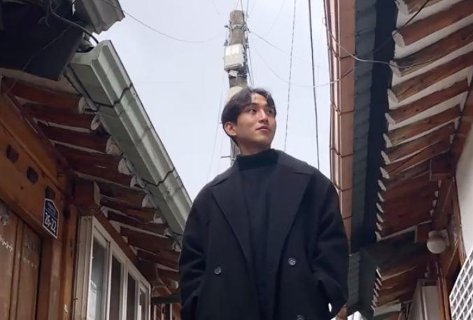 Оппа отвезет тебя в Кёнбоккун-Сочхон