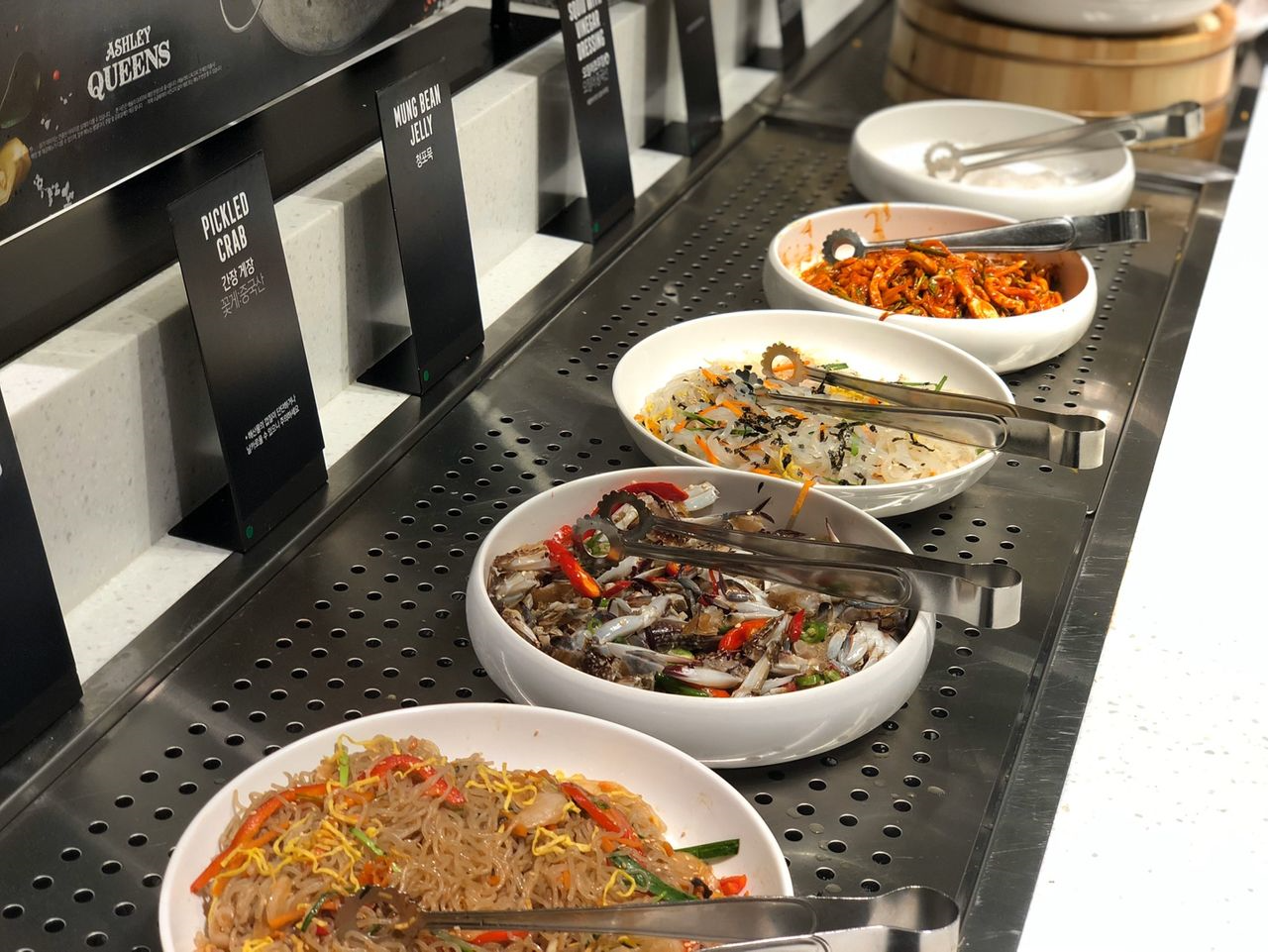 Ashleyのカンジャンケジャン、韓国の伝統的な料理がビュッフェで楽しめる