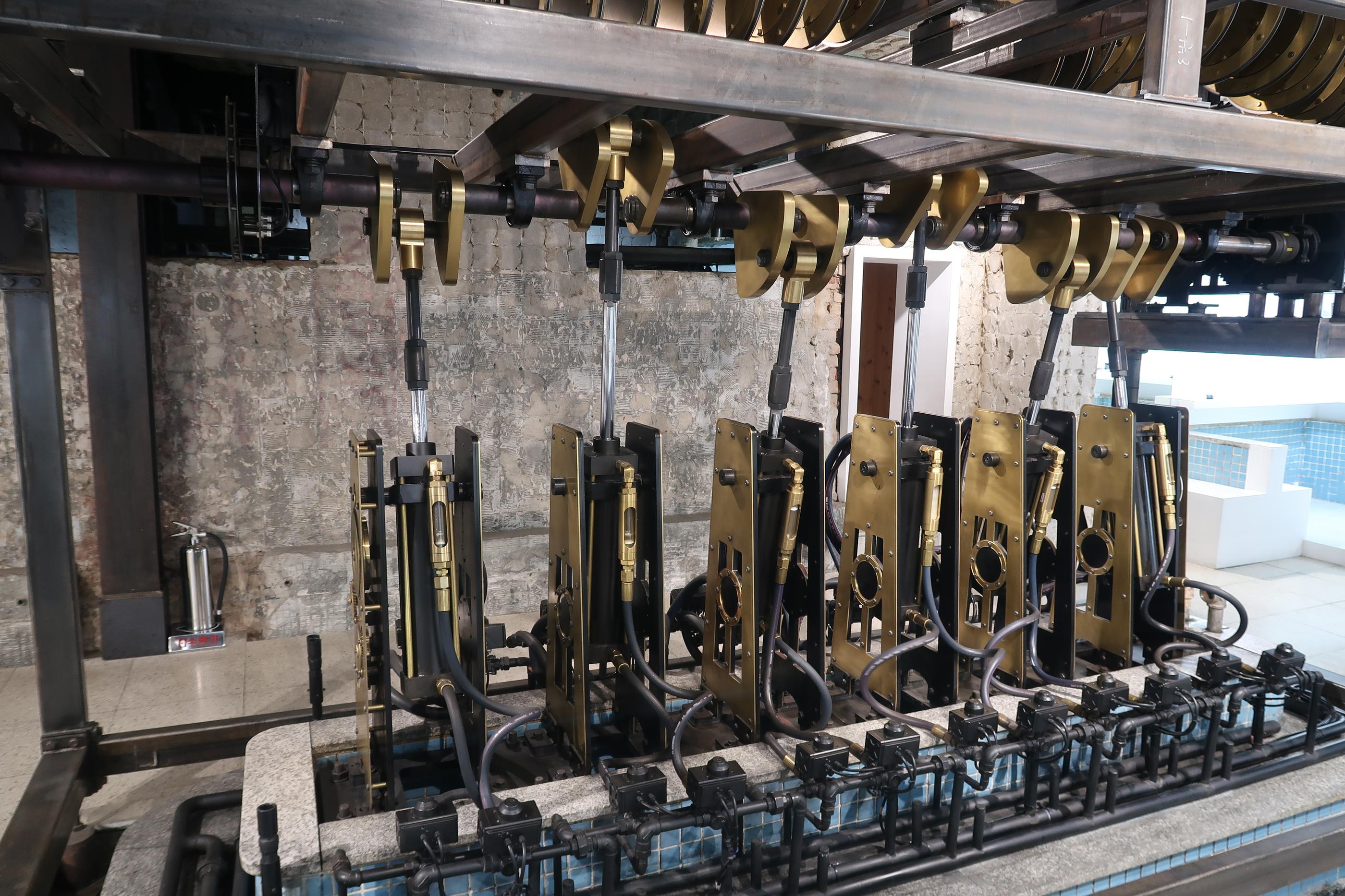 Gentle Monster. Flagship store. sunglass. optical glass. bathhouse remodeling. artistic remodeling. art.