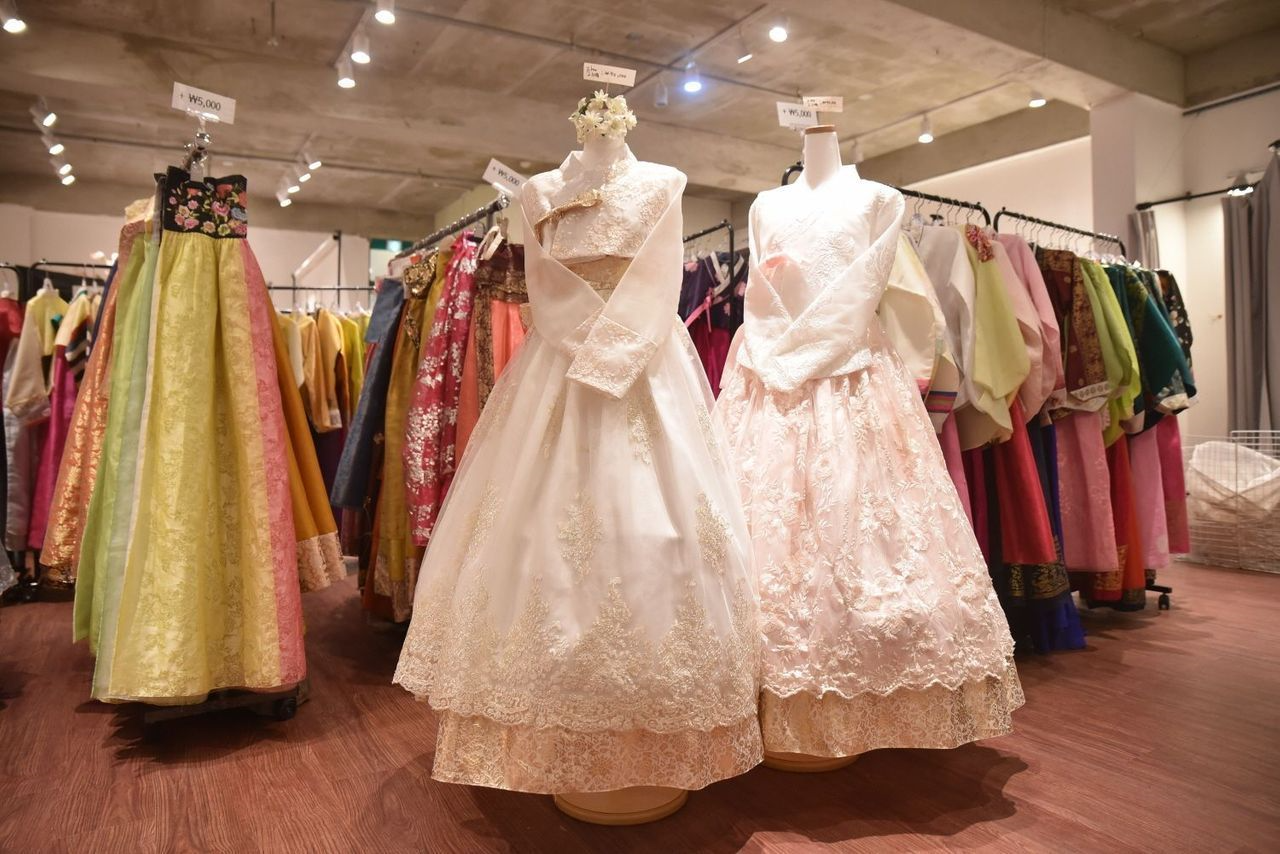 花様韓服、ファヤンハンボク、ハンボクレンタル、チマチョゴリ、韓国人ハンボク