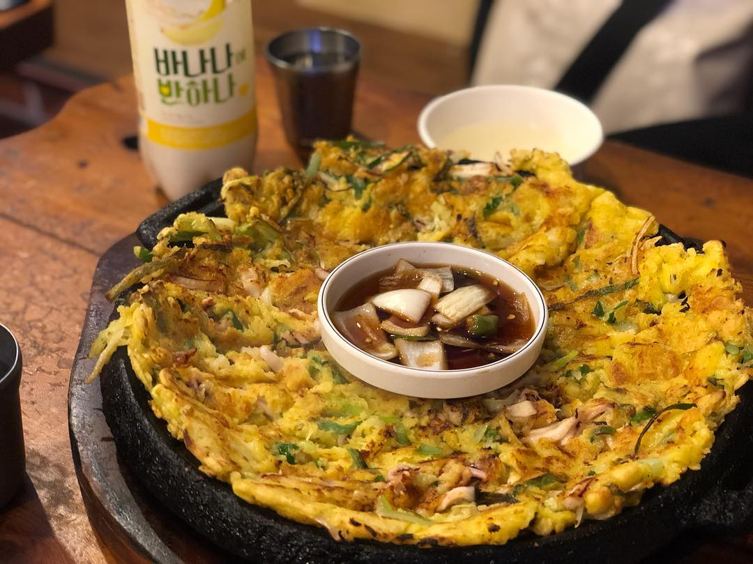 korea, travel korea, korean street food, food streets, hanwoo, korean beef, korean hairtail, korean pajeon, pancake, myeongdong, dongdaemun, namdaemun