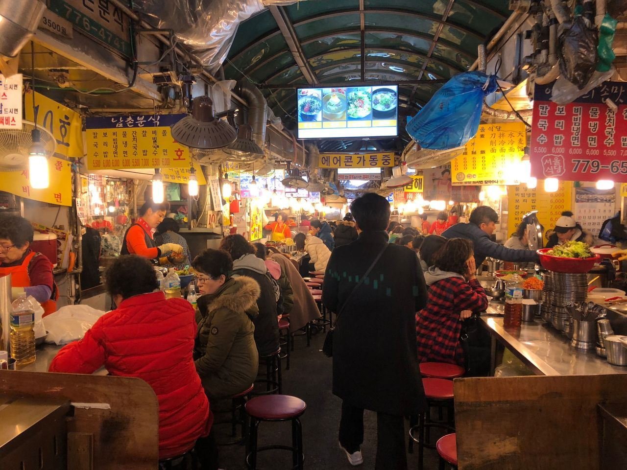 korea, travel korea, korean street food, food streets, hanwoo, korean beef, korean hairtail, korean pajeon, pancake, myeongdong, dongdaemun, namdaemun