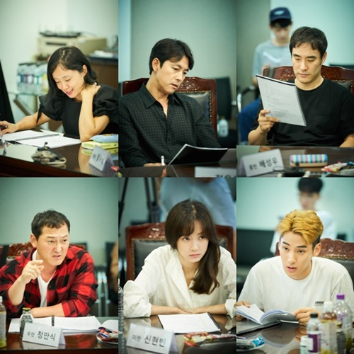 韓國電影擅長描寫人生困境,《抓住救命稻草的野獸》展示角色的抗爭。