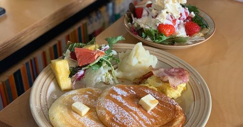 We went 10 minutes after opening and had to wait an hour! Does it really live up to the hype?, butter milk, hongdae, brunch, popular, hongdae breakfast, pancakes