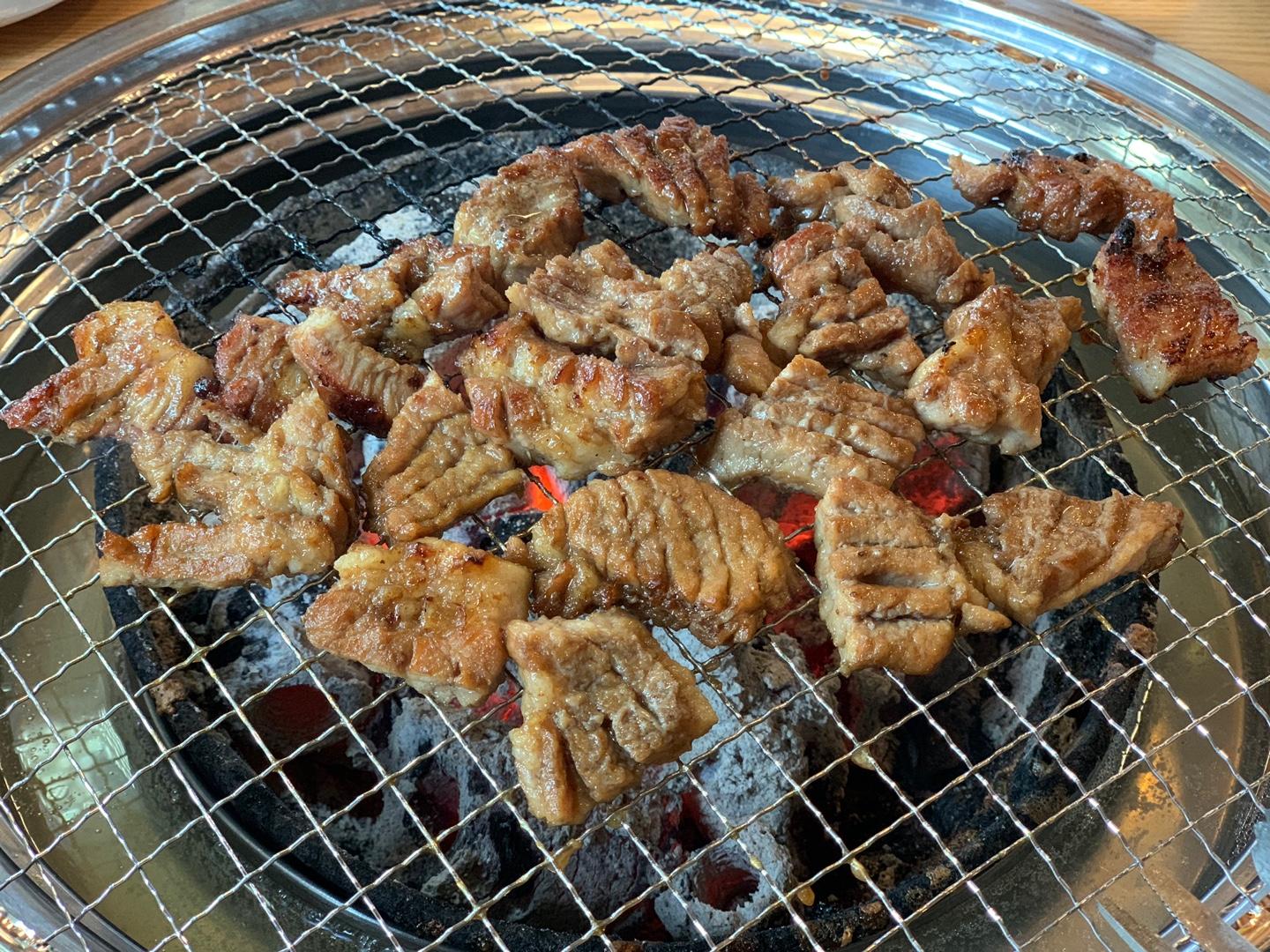 Hongdae Gochangbok Kind Ribs | Open 24 hours, Korean barbecue with low price!