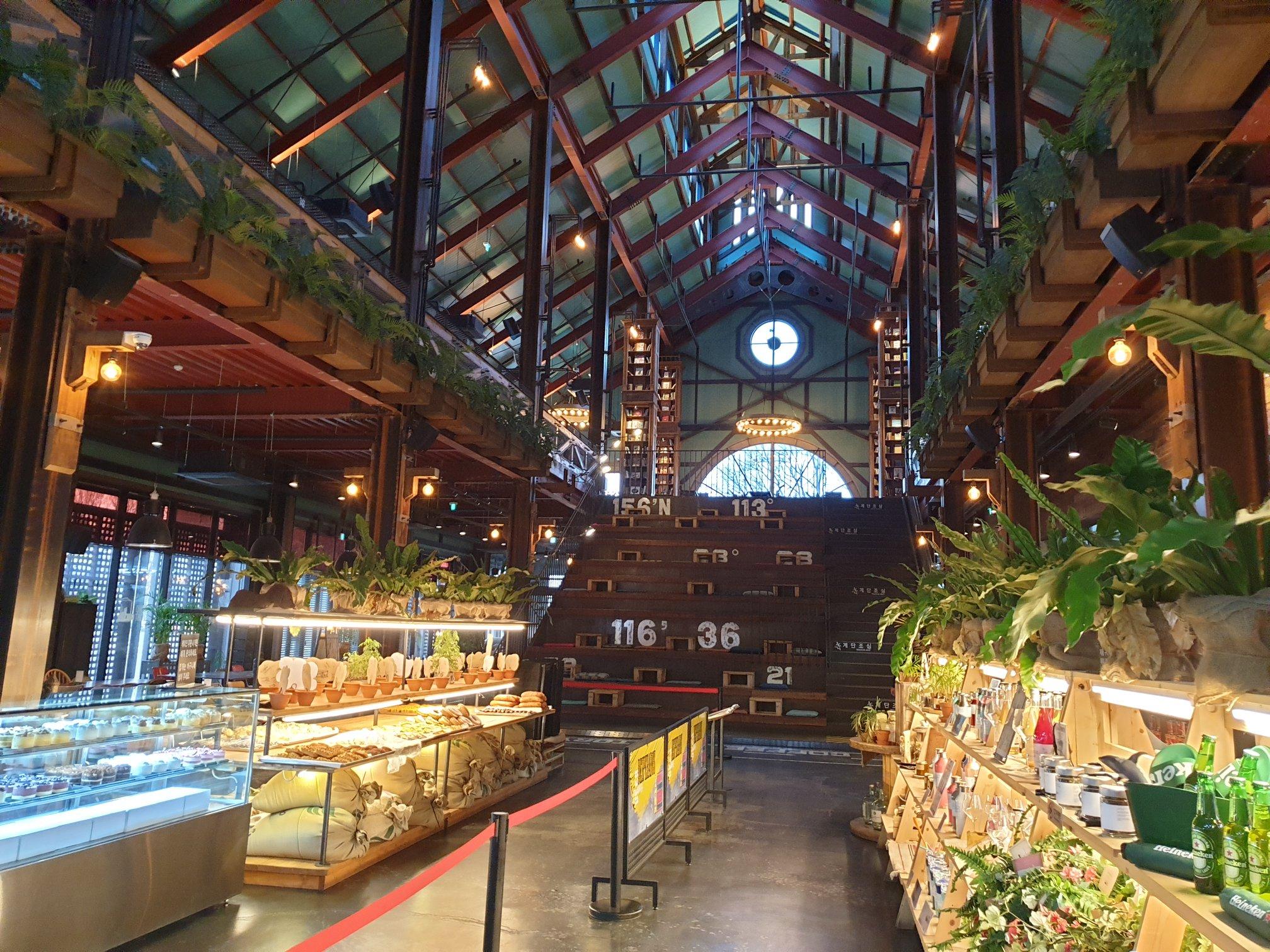 Cafe + Bakery + Restaurant + Bar | Instagram Superstar of Paju, seoul, paju, travel, pasta, burger, pastries, pastry, cakes, wine, beer, heineken, cafe tour, korea, seoul, paju