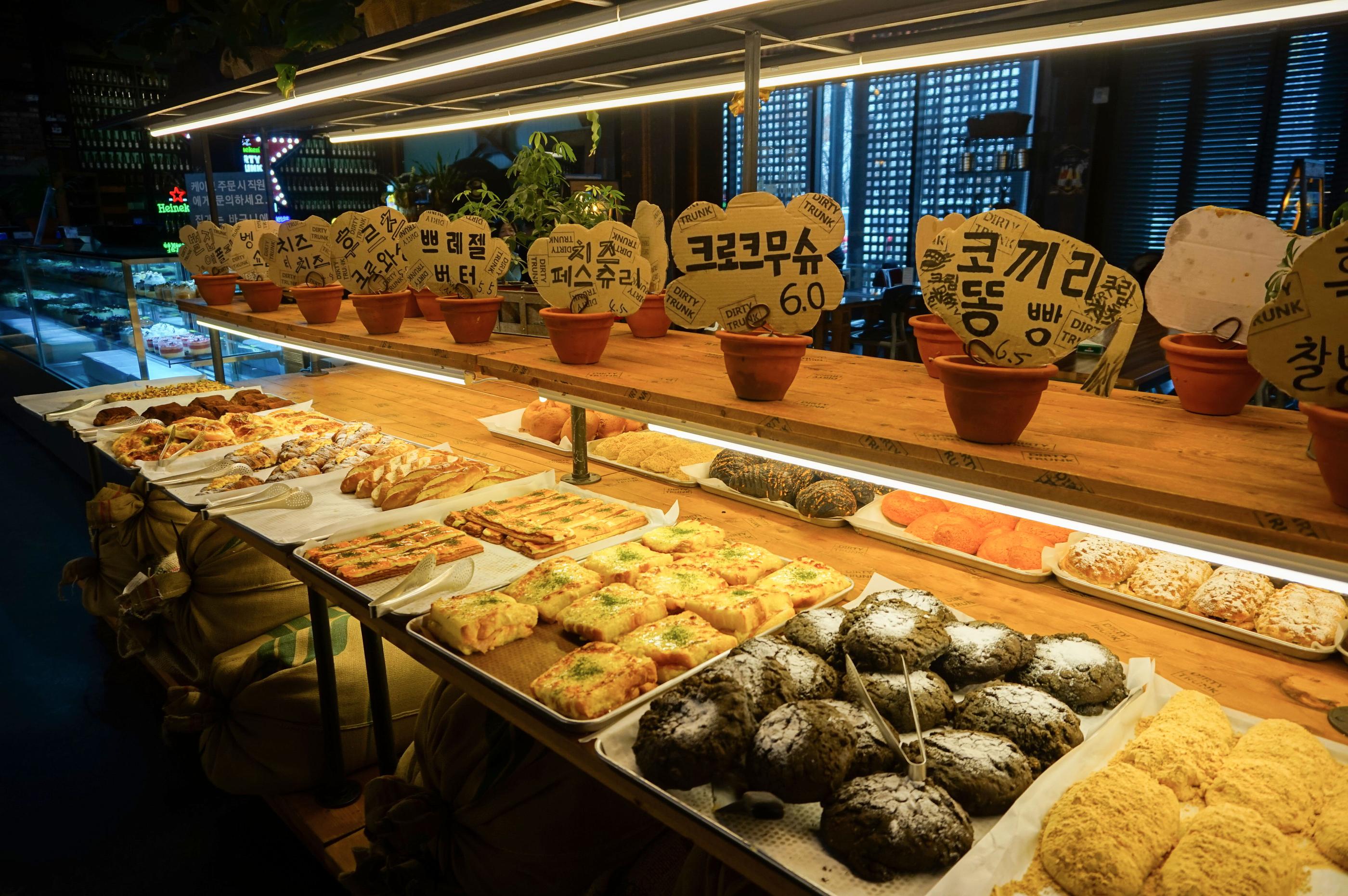 Cafe + Bakery + Restaurant + Bar | Instagram Superstar of Paju, seoul, paju, travel, pasta, burger, pastries, pastry, cakes, wine, beer, heineken, cafe tour, korea, seoul, paju