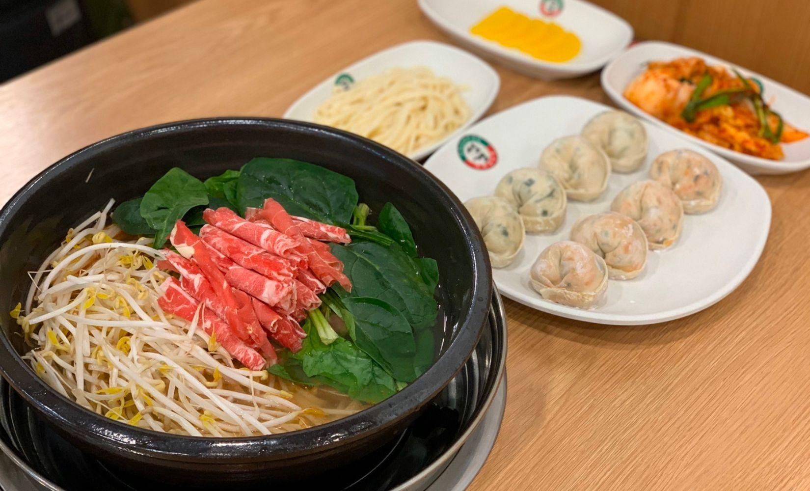 Sungkyung Dumpling: Nhà hàng với canh hầm cay tuyệt vời ở Jongno 3-ga, Seoul