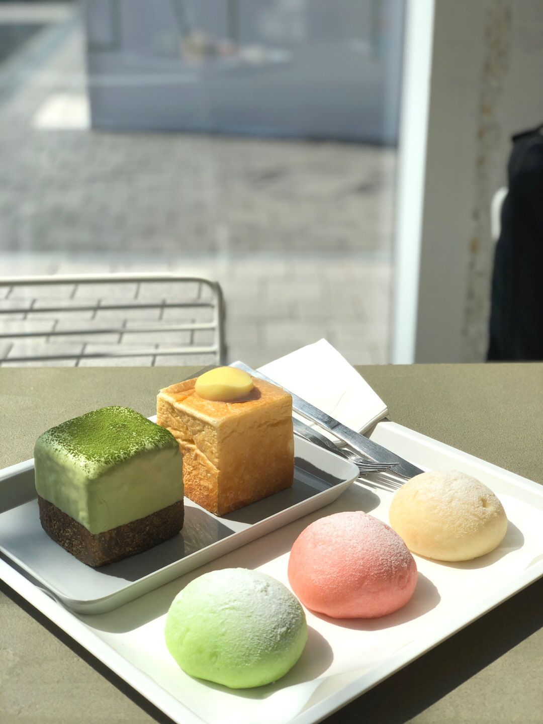 ソウルカフェ、韓国カフェ、美味しいお店、デザートカフェ、カンファムンカフェ、チョンガクカフェ、明洞カフェ、ルフトコーヒー、Luft Coffee