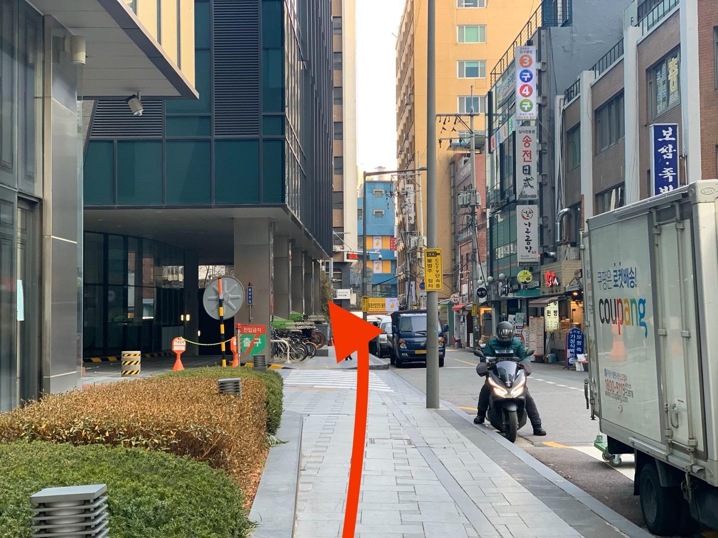 乙支路上班族至愛咖啡廳，想喺韓國食麵包又有多個選擇啦！