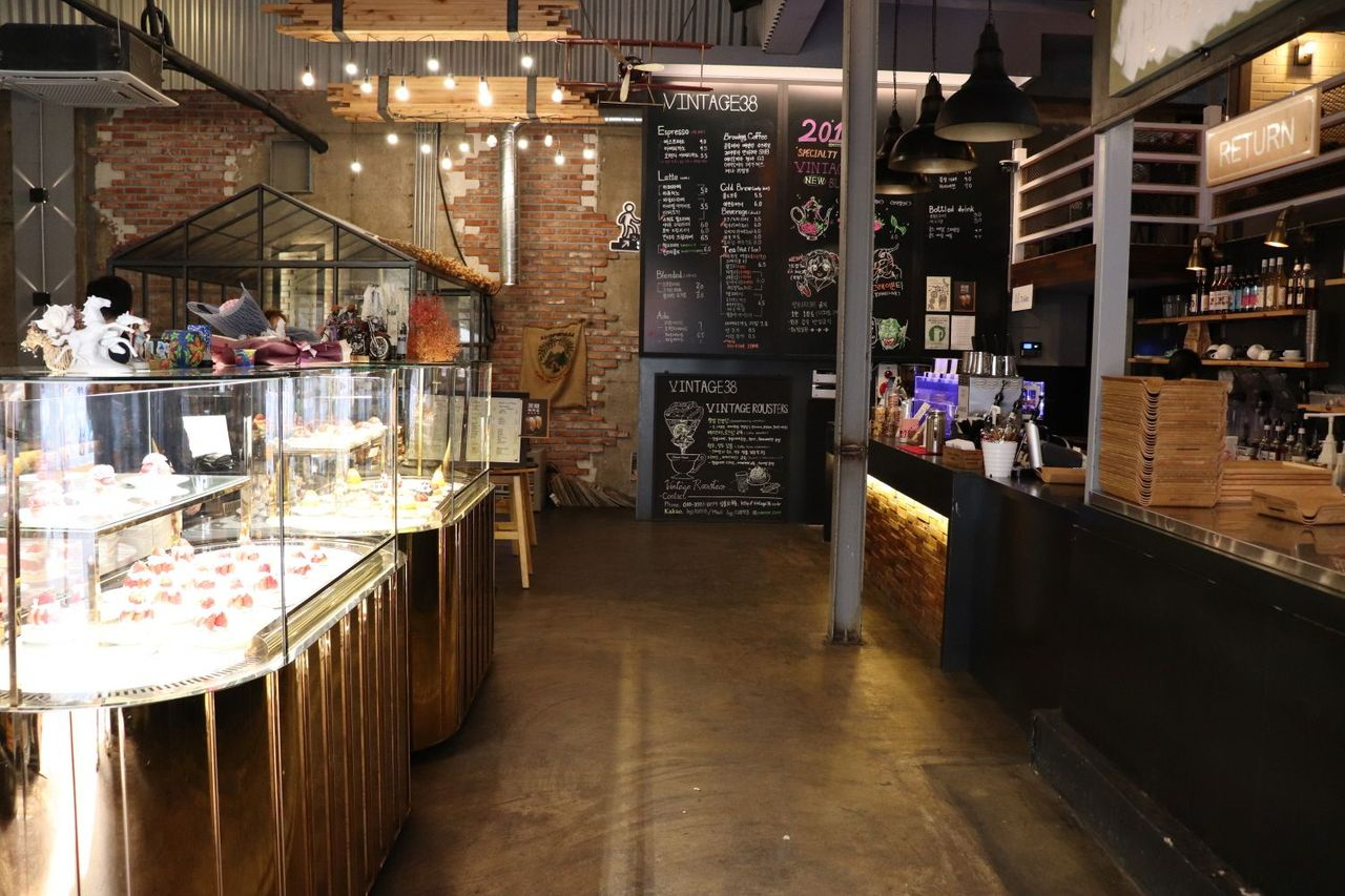 プサンカフェ、韓国カフェ、美味しいお店、オシャレなカフェ、デザートカフェ、ソミョンカフェ、工場カフェ、ヴィンテージ38、VINTAGE38