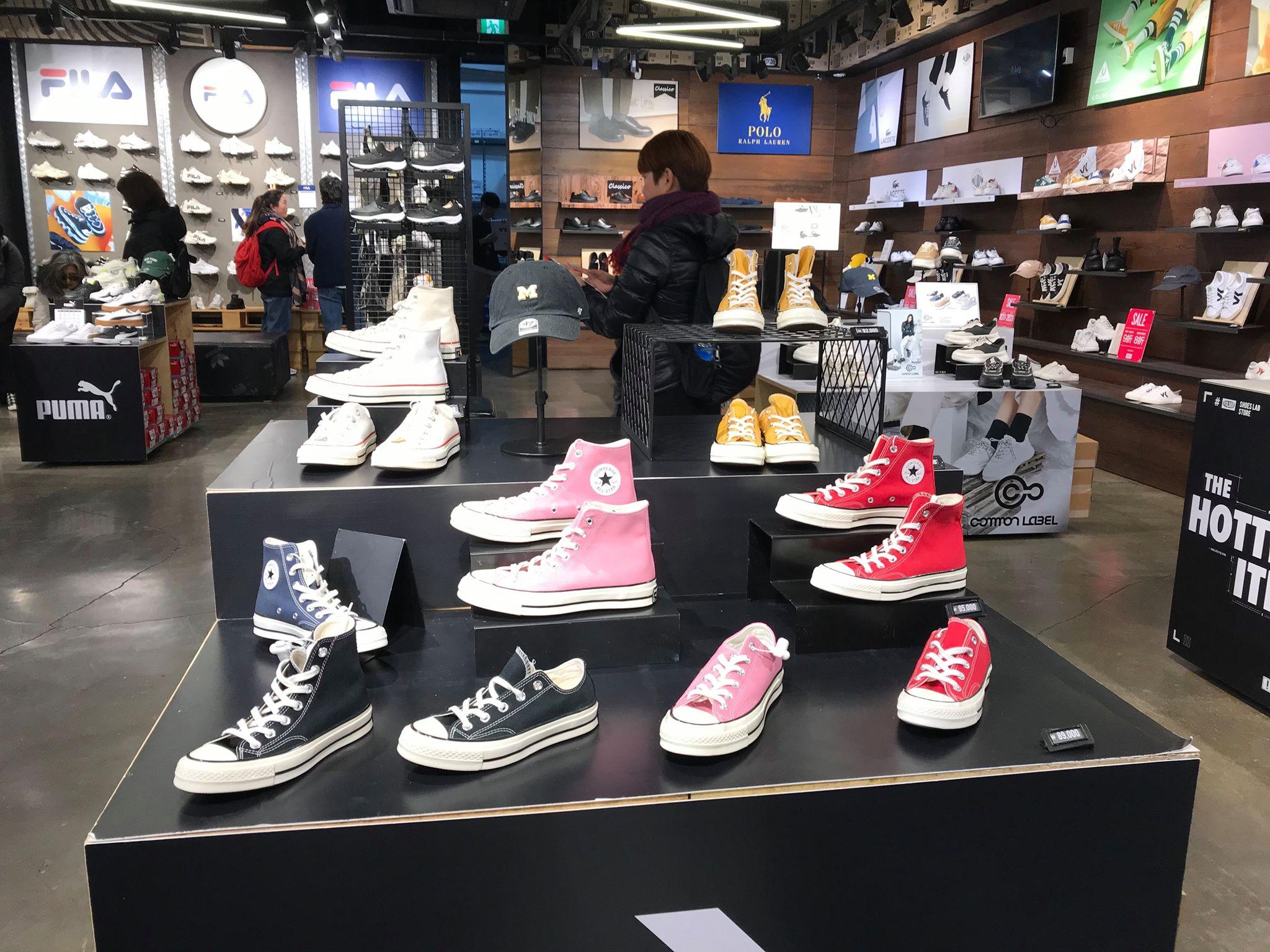 Creatrip: The Best Sneaker Shops In Myeongdong - Seoul/Korea (Travel ...