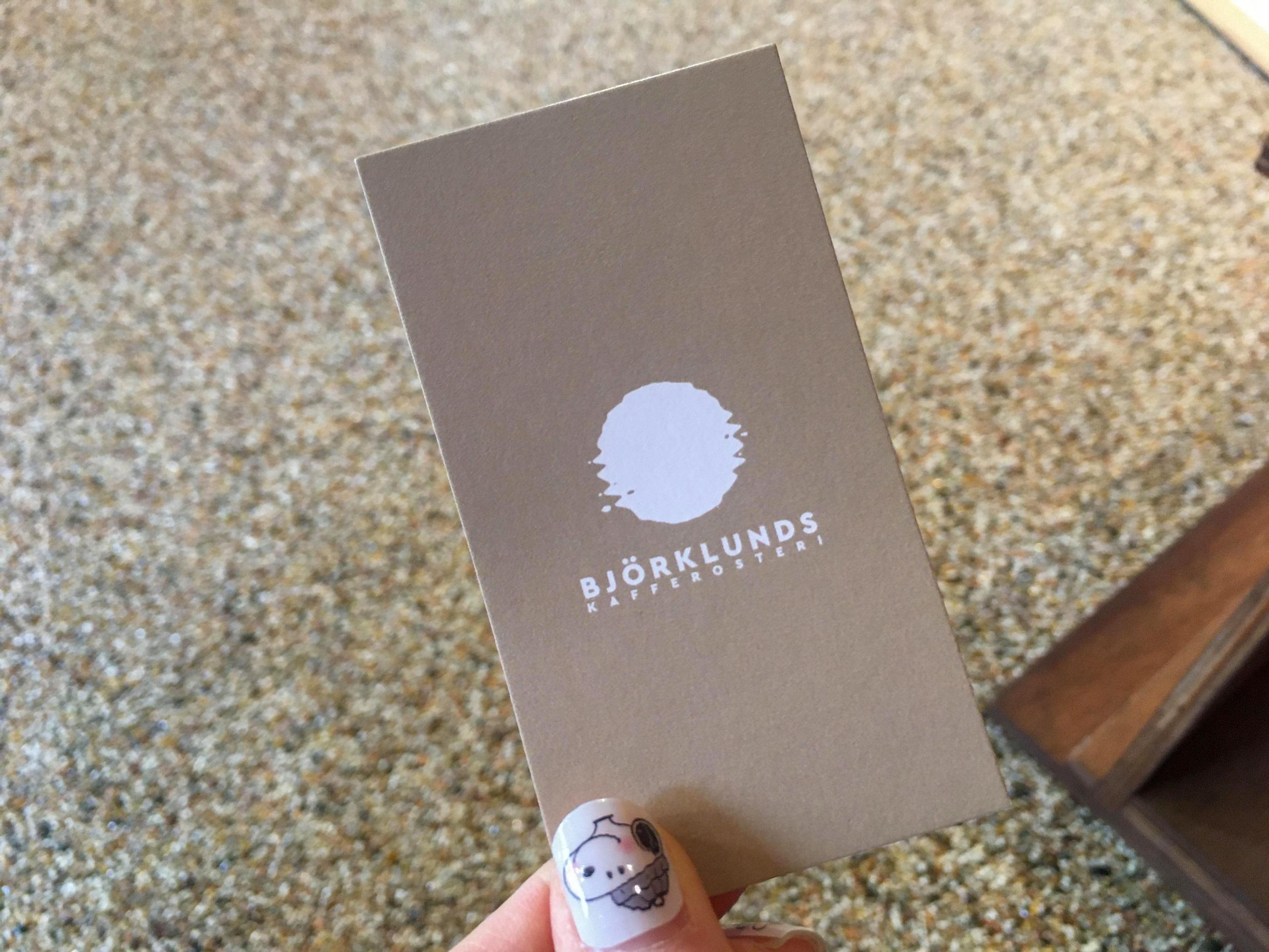 Beautiful cafe from Sweden that appreciates tranquility and calmness, brownie, coffee, hand drip, swedish, jamsil, songlidangil, songlidan, songpa, lotte world, lotte tower, cafe, quiet cafe, gallery cafe, art gallery