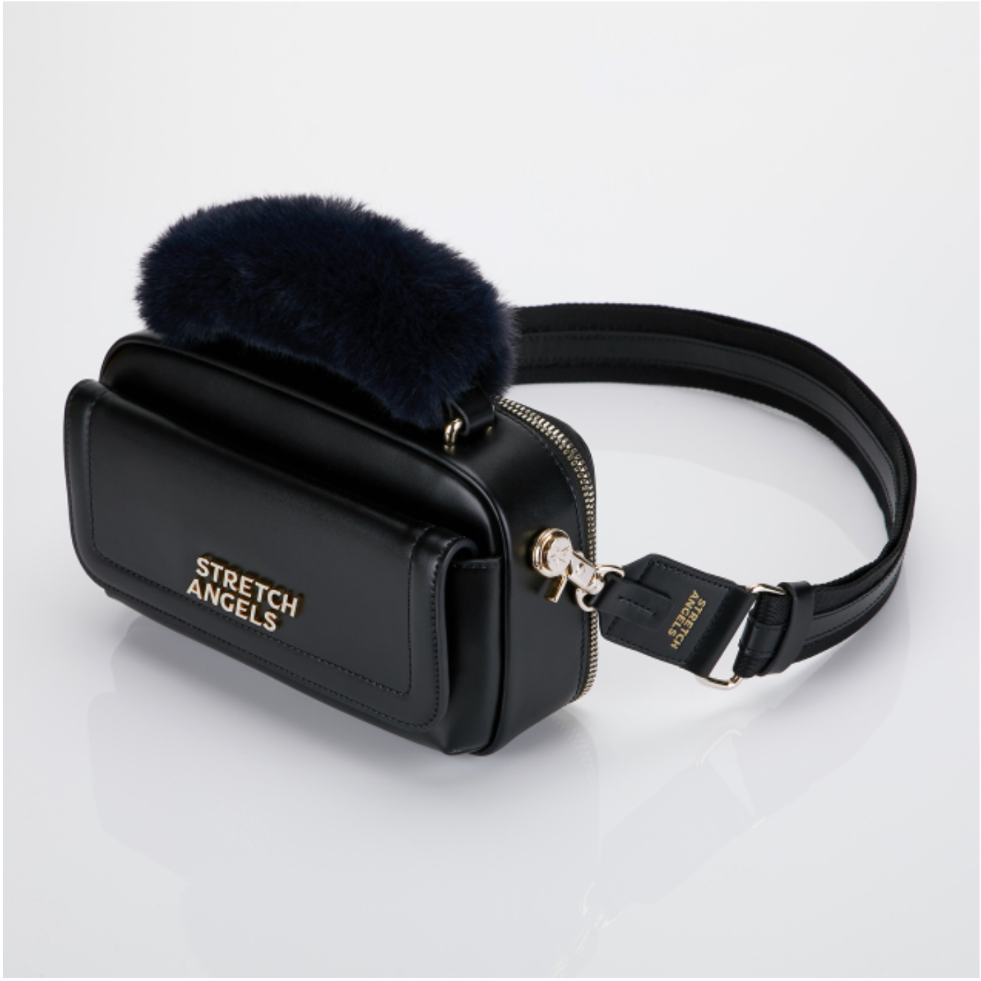 มองหากระเป๋า Cross Body? Stretch Angels แบรนด์ของเหล่าไอดอลและแฟชั่นนิสต้าเกาหลี