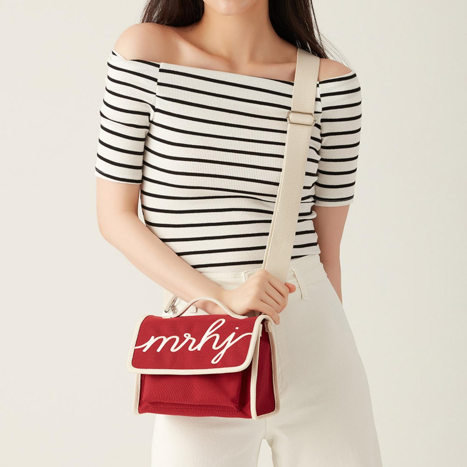 แบรนด์กระเป๋ายอดฮิตจากเกาหลี พร้อมคอลเลคชั่นต้อนรับตรุษจีน! เปลี่ยนกระเป๋ารับทรัพย์และโชคลาภกันซักหน่อยเป็นไงคะ?