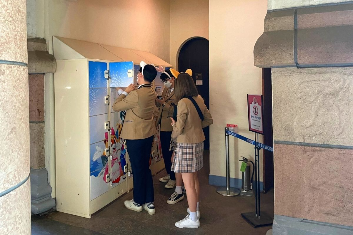 韓国、韓国旅行、韓国観光、ソウル、ソウル旅行、韓国観光地、ロッテワールド、蚕室、チャムシル、松坡、ソンパ、韓国遊園地、入場チケット、チケット予約、ロッテワールドタワー、ロッテワールドアクアリウム、制服レンタル、写真スポット