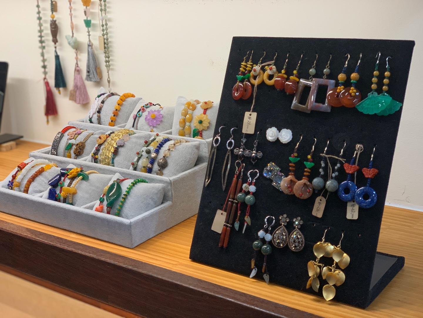 Insadong Woorimi(우리美) | Korean traditional handmade souvenirs!