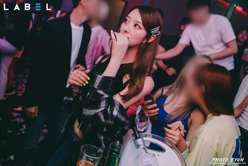 30 แล้วไง? ไปแดนซ์กันให้สุดเหวี่ยงในคลับสำหรับสาวและหนุ่มวัย 30 อัพ รับรองต้องติดใจ!