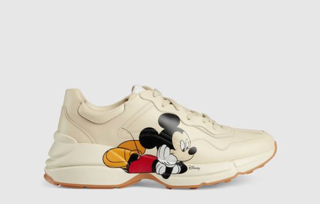 แฟชั่นรองเท้าผ้าใบของคนเกาหลีไม่เป็นสองรองใคร รุ่นไหนฮอต? แบรนด์ไหนฮิต? จัดมาให้แล้ว