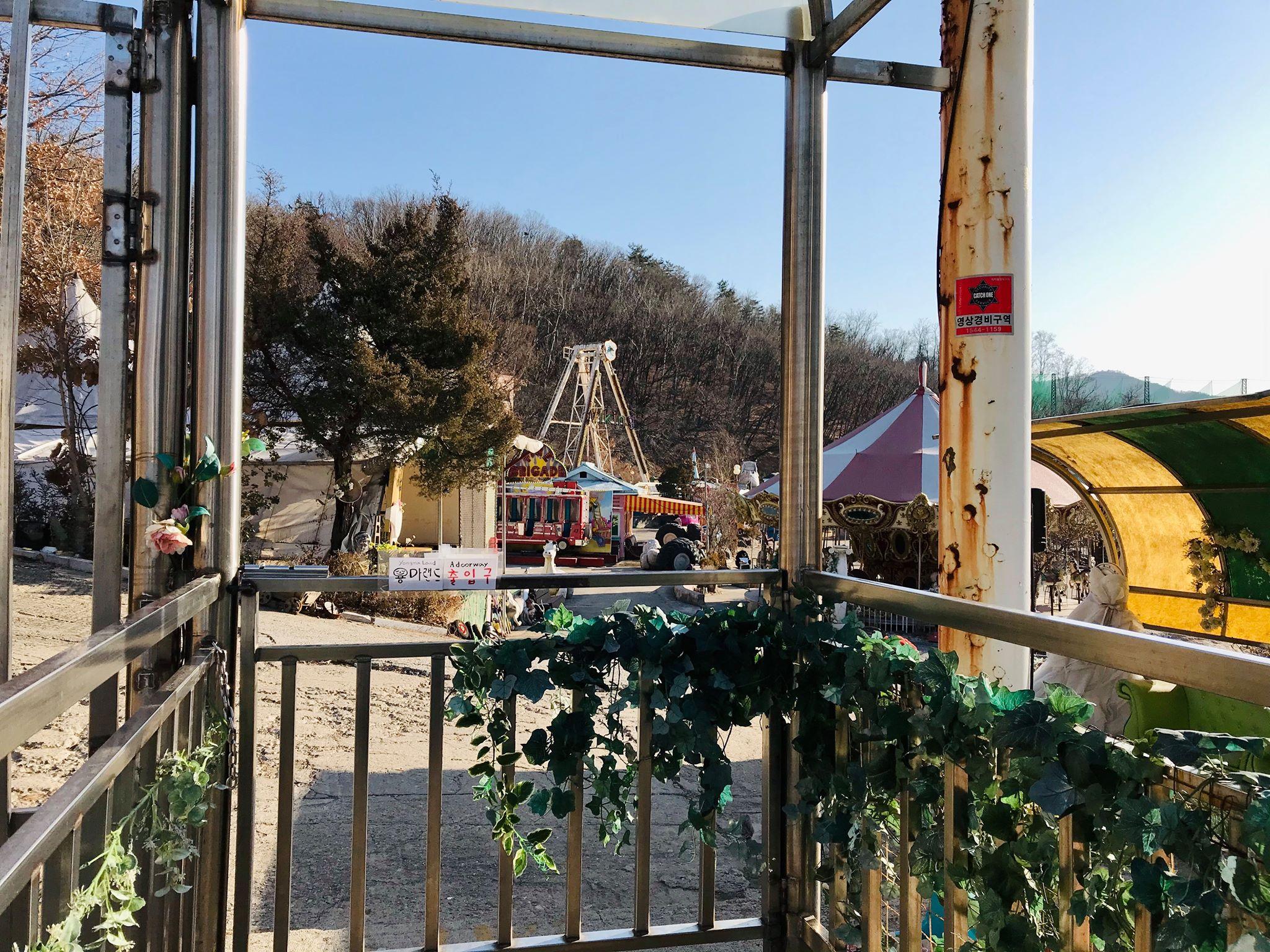 สวนสนุกร้างยงมาแลนด์ สถานที่ยอดฮิตสำหรับถ่ายโฟโต้ชู้ตและ MV ของเหล่าไอดอล! แวะมาและจะรู้ว่าโพสต์ยังไงก็ปัง