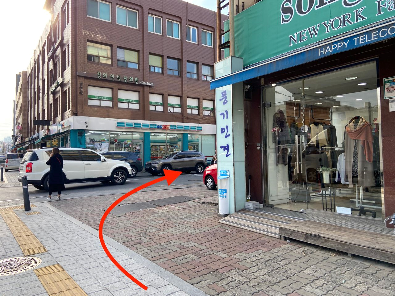 韓国カフェ、ソウルカフェ、蚕室カフェ、ソンリダンギルカフェ、オシャレなカフェ、屋上カフェ、美味しいお店、ソンパ洞カフェ、Pres、クロワッフル、ワッフル、デザートカフェ