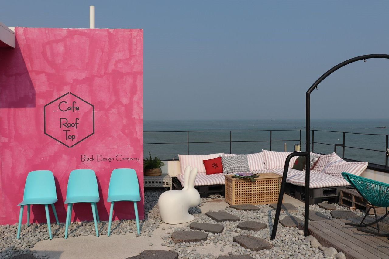 プサンカフェ、ヘウンデカフェ、おしゃれなカフェ、海の見えるカフェ、韓国カフェ、カフェルーフトップ、屋上カフェ、テラスカフェ、デザートカフェ、チョンサポカフェ
