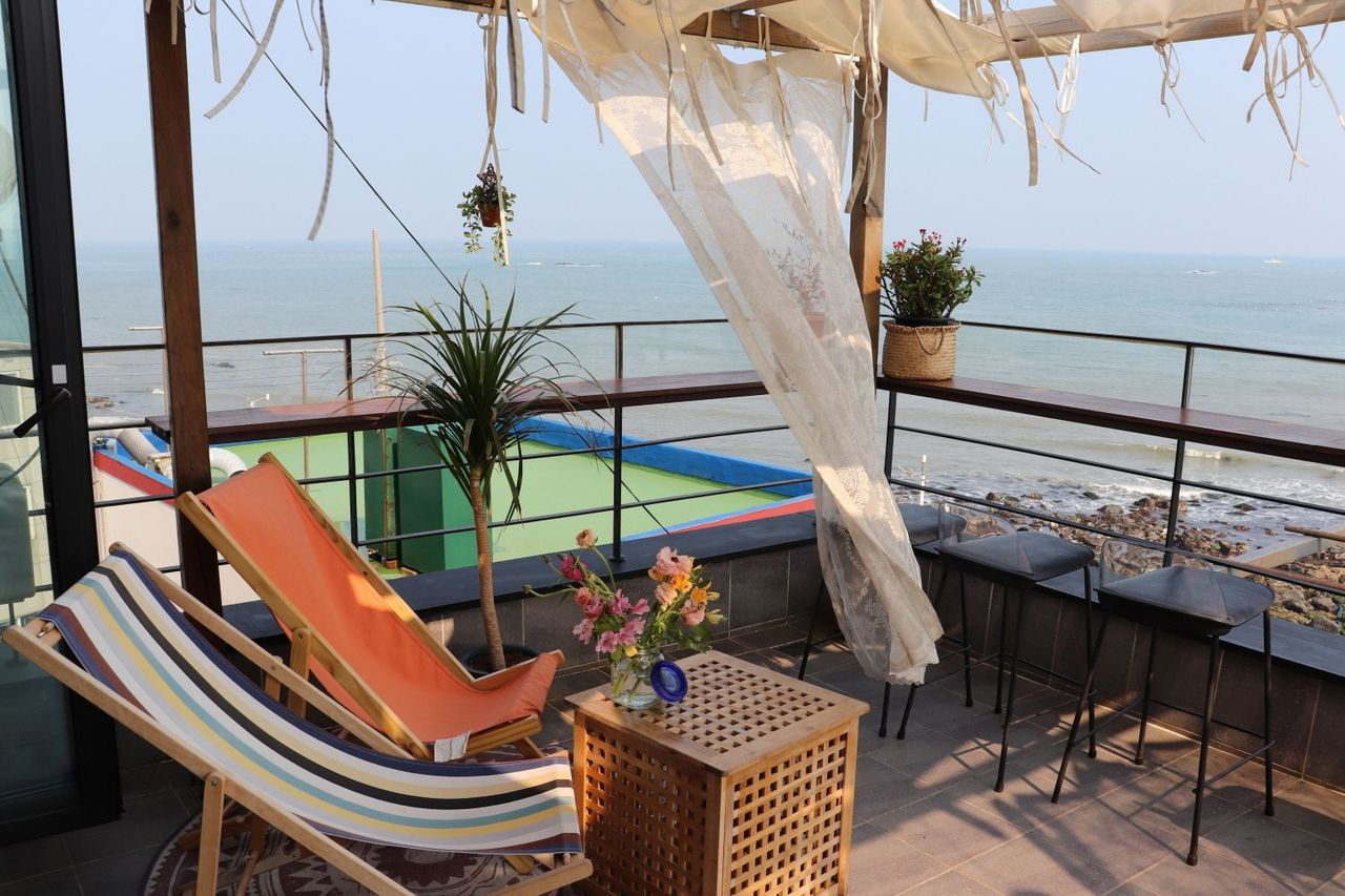 プサンカフェ、ヘウンデカフェ、おしゃれなカフェ、海の見えるカフェ、韓国カフェ、カフェルーフトップ、屋上カフェ、テラスカフェ、デザートカフェ、チョンサポカフェ