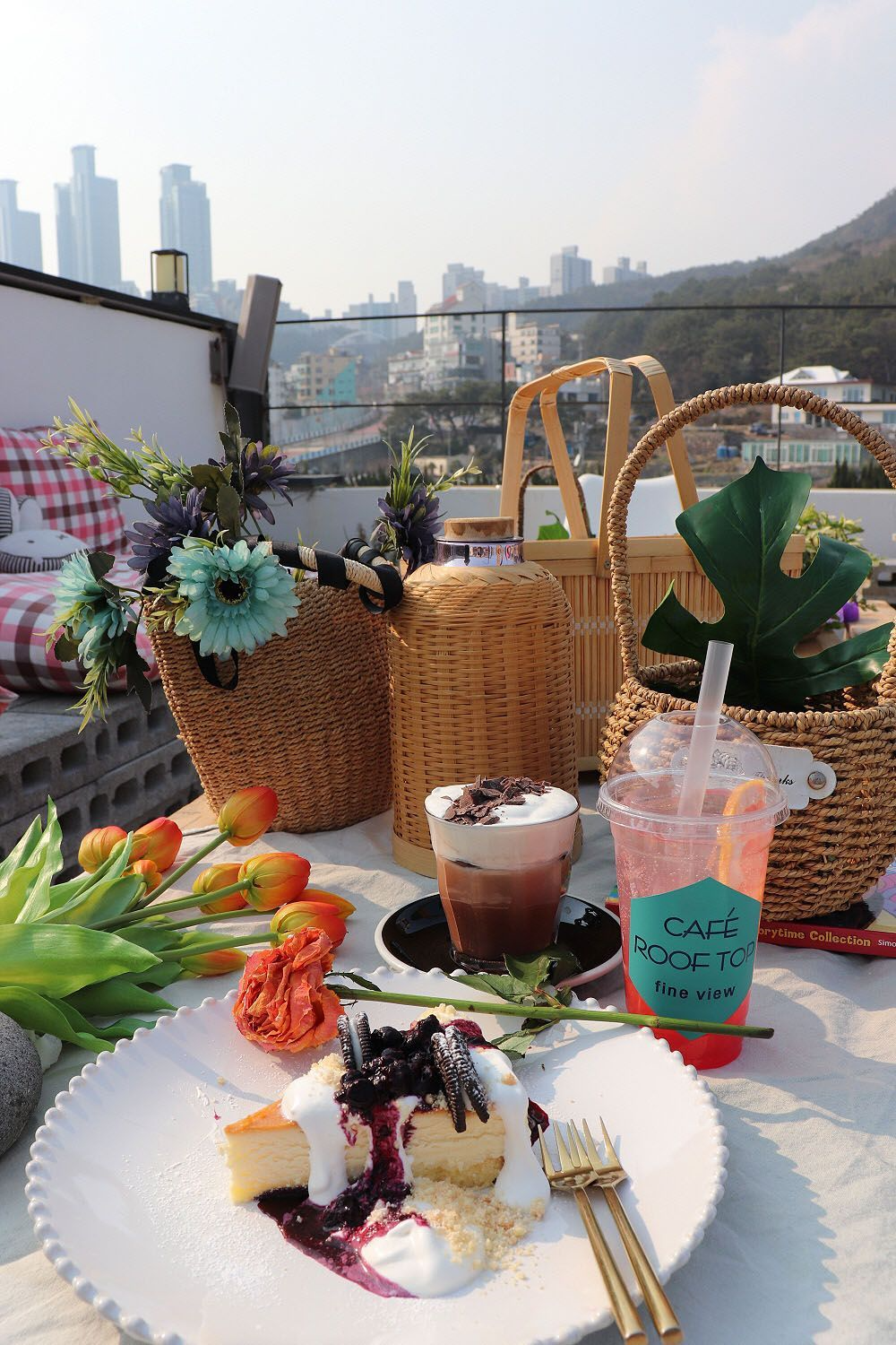 プサンカフェ、ヘウンデカフェ、おしゃれなカフェ、海の見えるカフェ、韓国カフェ、カフェルーフトップ、屋上カフェ、テラスカフェ、デザートカフェ、チョンサポカフェ