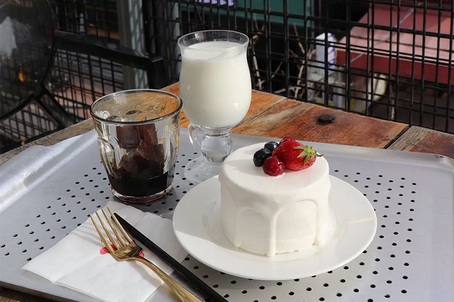 seomyeon busan cafe, roman 34 cake and drink