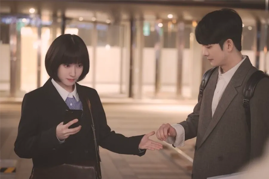 韩剧《非常律师禹英禑》剧照，这部2022年ENA电视剧的收视率达到17.534%。