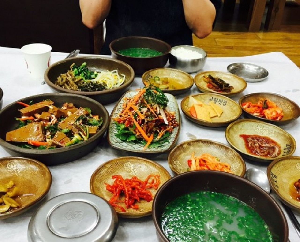 韓国お花見、プサンお花見、桜の名所、一日ツアー、ハドン旅行、お花見ツアー、プサン桜、プサン旅行、ハドン桜ツアー、絶景、十里桜並木、花開市場、韓国伝統市場