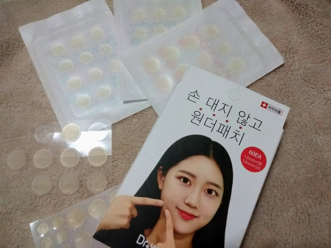 Dr+ Wonder แพทช์ที่เน้นการดูดสิวและป้องกันรอยแผลที่เกิดจากสิว
