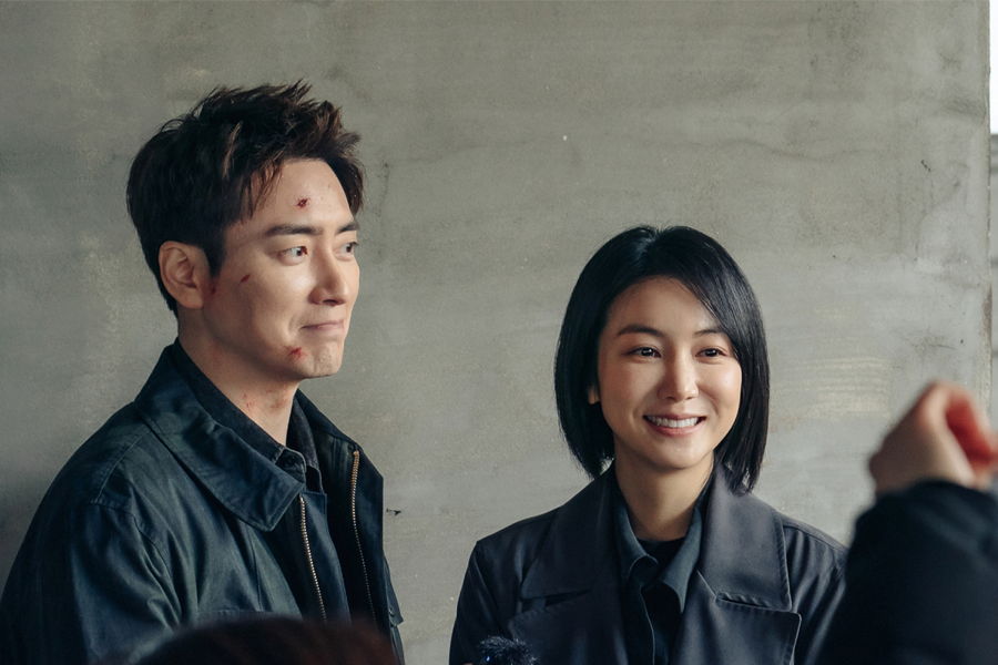 劇集《黑洞》角色們在廢棄建築中，展現人性與神秘事物的對抗。